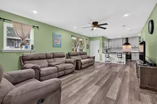 227 SW Coral Dr, Fort Walton Beach, FL 32548 - Photo 11