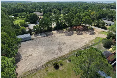 9138 Quail Roost Drive, Navarre, FL 32566 - Photo 5