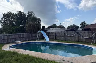 836 Boulevard De L'Orleans, Mary Esther, FL 32569 - Photo 9