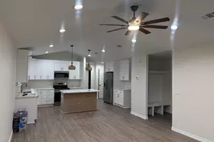 170 Pfitzer Ct, Defuniak Springs, FL 32433 - Photo 3