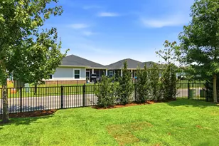 717 Riverwalk Cir, Freeport, FL 32439 - Photo 39
