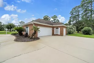 1520 Glenlake Cir, Niceville, FL 32578 - Photo 45