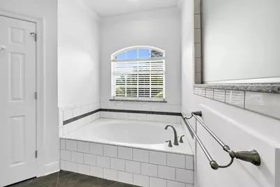 1520 Glenlake Circle, Niceville, FL 32578 - Photo 25