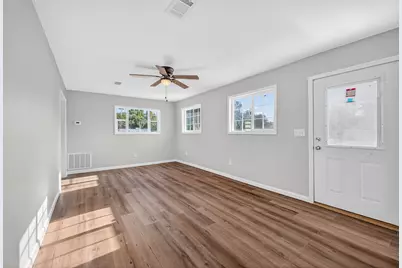 393 NW Lowery Drive, Fort Walton Beach, FL 32547 - Photo 7
