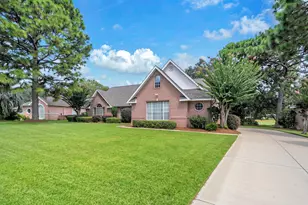 928 The Masters Blvd, Shalimar, FL 32579 - Photo 1