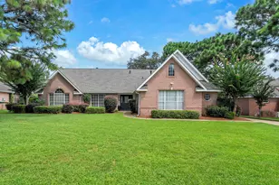 928 The Masters Blvd, Shalimar, FL 32579 - Photo 3
