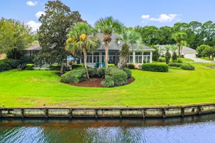 1517 Glenlake Cir, Niceville, FL 32578 - Photo 47