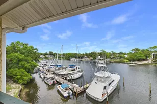 300 Yacht Club Dr, Niceville, FL 32578 - Photo 9