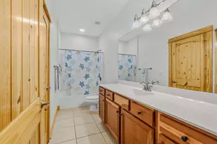 205 SE Alconese Ave, Fort Walton Beach, FL 32548 - Photo 35