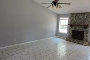 215 Grand Prix Dr, Crestview, FL 32536 - Photo 3