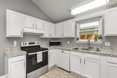 910 Linden Avenue, Niceville, FL 32578 - Photo 13
