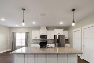 1110 Shoal River Dr, Crestview, FL 32539 - Photo 7