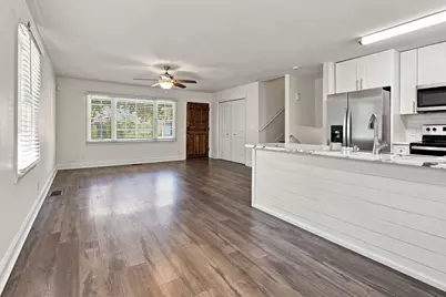 322 NW Leah Miller Drive, Fort Walton Beach, FL 32548 - Photo 9