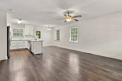 322 NW Leah Miller Drive, Fort Walton Beach, FL 32548 - Photo 5