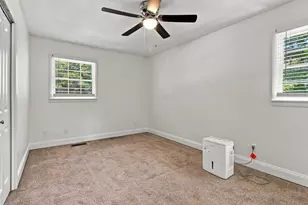 322 NW Leah Miller Dr, Fort Walton Beach, FL 32548 - Photo 23