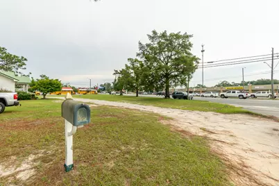 778 N Ferdon Boulevard, Crestview, FL 32536 - Photo 45