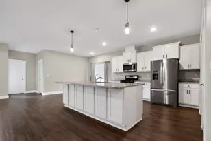 1110 Shoal River Dr, Crestview, FL 32539 - Photo 7