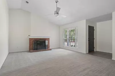 6813 Avenida De Galvez, Navarre, FL 32566 - Photo 9