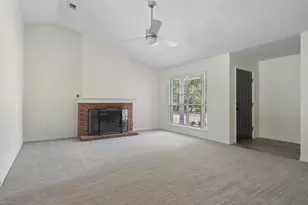 6813 Avenida De Galvez, Navarre, FL 32566 - Photo 9