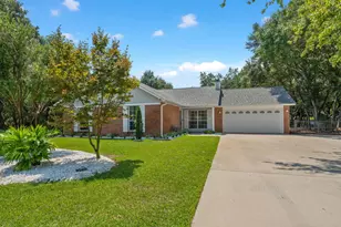 6813 Avenida De Galvez, Navarre, FL 32566 - Photo 7