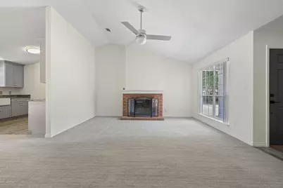 6813 Avenida De Galvez, Navarre, FL 32566 - Photo 7