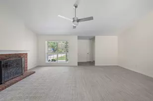 6813 Avenida De Galvez, Navarre, FL 32566 - Photo 9