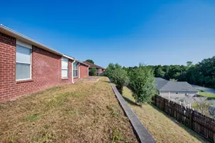 226 Trish Dr, Crestview, FL 32536 - Photo 29