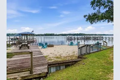 7165 Majestic Boulevard, Navarre, FL 32566 - Photo 35