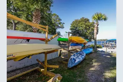 7165 Majestic Boulevard, Navarre, FL 32566 - Photo 21