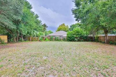 139 NE Staff Drive, Fort Walton Beach, FL 32548 - Photo 3
