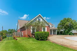 553 Cove Dr, Fort Walton Beach, FL 32547 - Photo 83