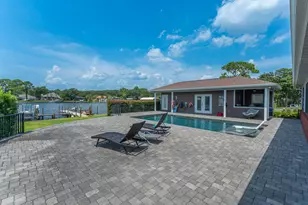 553 Cove Dr, Fort Walton Beach, FL 32547 - Photo 9