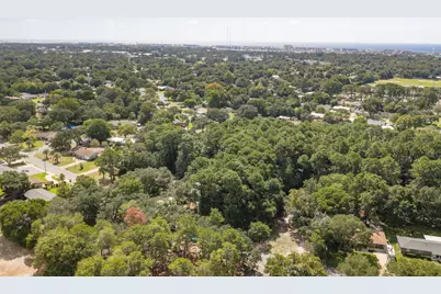 324 NW Lake Drive, Fort Walton Beach, FL 32548 - Photo 9
