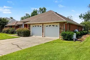 5732 Dunbar Cir, Milton, FL 32583 - Photo 5
