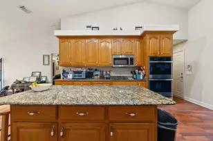 5732 Dunbar Cir, Milton, FL 32583 - Photo 13