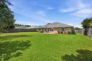 2176 Bromly Dr, Navarre, FL 32566 - Photo 69