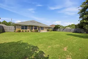 2176 Bromly Dr, Navarre, FL 32566 - Photo 71