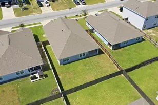211 Laurel Hl St, Crestview, FL 32539 - Photo 51