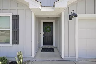 211 Laurel Hl St, Crestview, FL 32539 - Photo 9