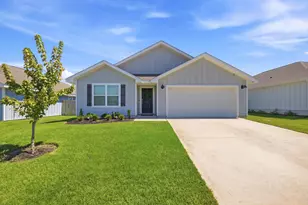 211 Laurel Hl St, Crestview, FL 32539 - Photo 3