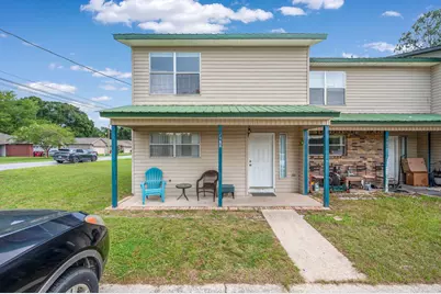 1702 E 1st Avenue, Crestview, FL 32539 - Photo 1