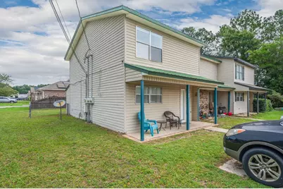 1702 E 1st Avenue, Crestview, FL 32539 - Photo 3