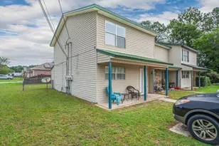 1702 E 1st Ave, Crestview, FL 32539 - Photo 3