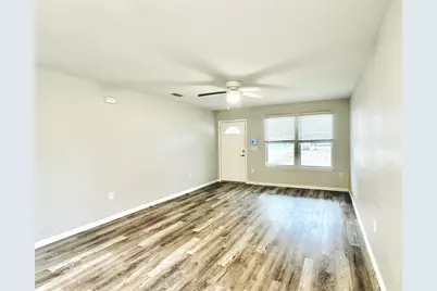 704 E Chestnut Avenue, Crestview, FL 32539 - Photo 3