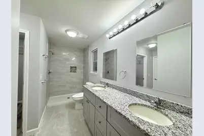 704 E Chestnut Avenue, Crestview, FL 32539 - Photo 25
