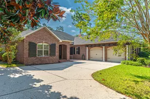 300 Grove Park Drive, Niceville, FL 32578 - Photo 1