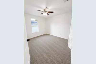 130 Sandstone Trail, Crestview, FL 32539 - Photo 11