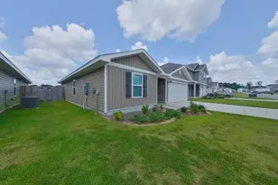 416 Monarch Ln, Pensacola, FL 32503 - Photo 3