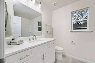 502 E Bowers Ave, Crestview, FL 32539 - Photo 7