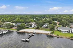 1307 Windward Cir, Niceville, FL 32578 - Photo 45